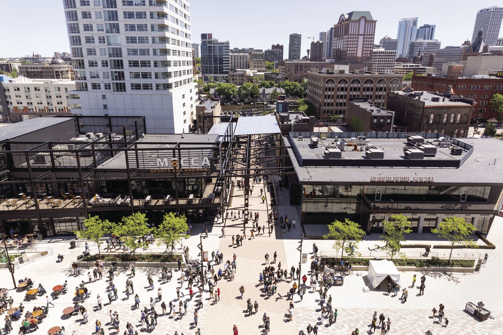 2021.05.29_Dierbeck_FE_DeerDistrict_BalconyView-Final_1.jpg